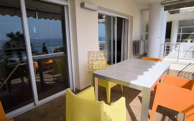 Vakker og romslig leilighet i havnen i Altea med vakker utsikt.
